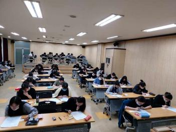 2020 Liberal Arts Research Contest ÷���̹���